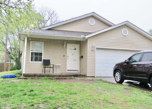 Property at 612 N Devon St, Webb City, MO 64870, 3 beds, 2 baths