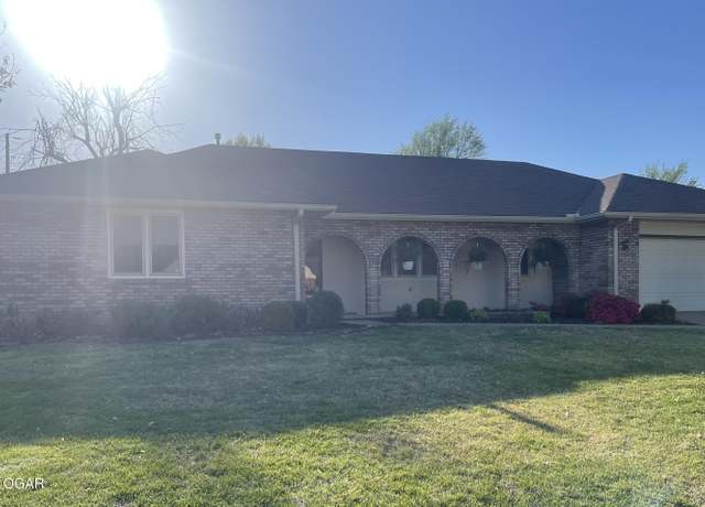 Property at 2930 S Michigan Ave, Joplin, MO 64804, 4 beds, 2.5 baths
