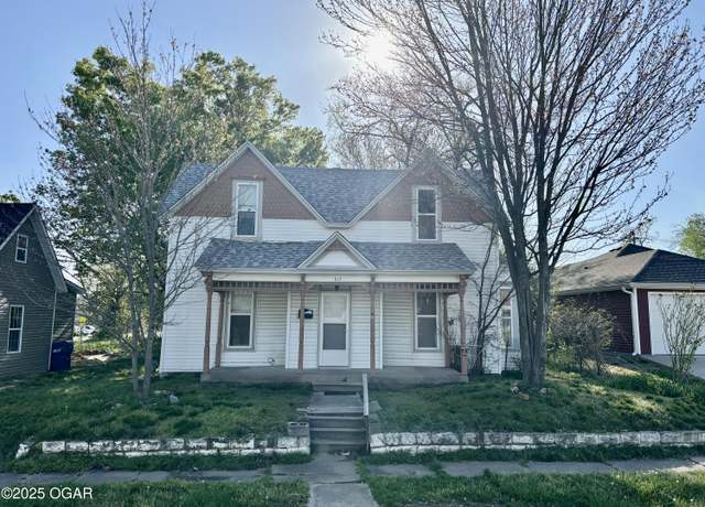 Property at 617 N Liberty St, Webb City, MO 64870, 3 beds, 2 baths