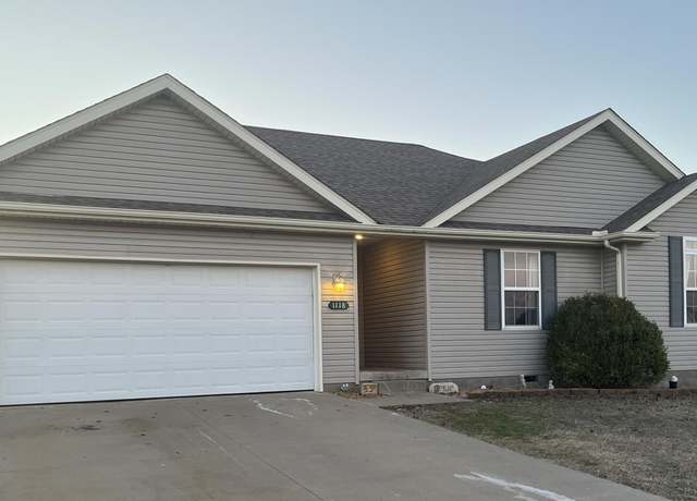 Property at 1118 N Pennsylvania St, Webb City, MO 64870, 3 beds, 2 baths
