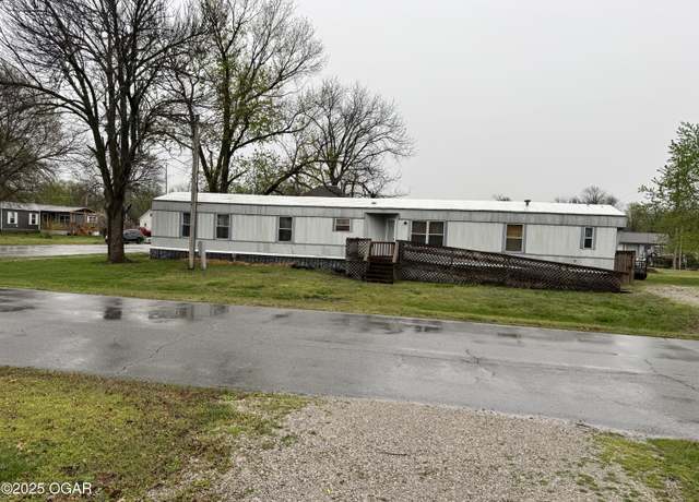 Property at 300 Grand, Jasper, MO 64755, 4 beds, 2 baths