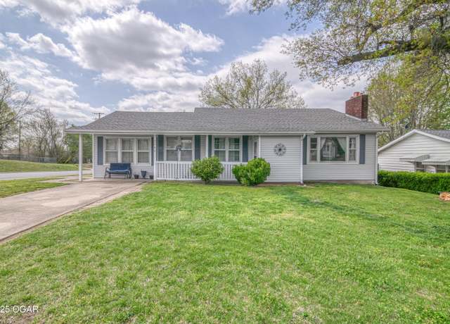 Property at 2840 E Markwardt St, Joplin, MO 64801, 3 beds, 1 bath