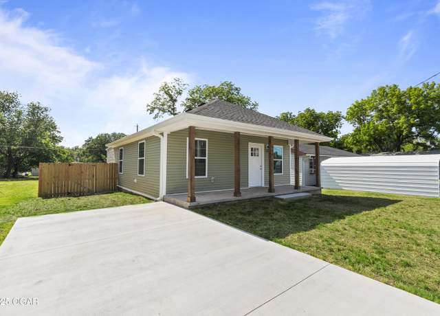 Property at 504 S Mckinley Ave, Joplin, MO 64801, 2 beds, 1 bath