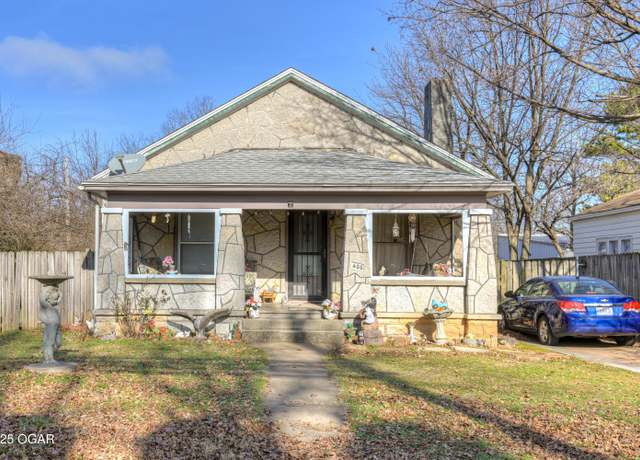 Property at 436 W Brook, Neosho, MO 64850, 3 beds, 1 bath