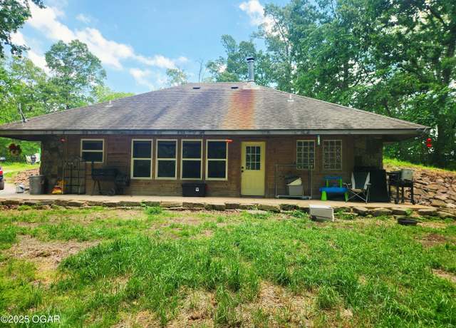 Property at 8040 Jasmine Drive Dr, Neosho, MO 64850, 2 beds, 2 baths