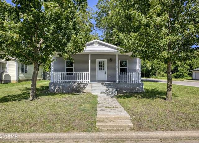 Property at 1729 S Minnesota Ave, Joplin, MO 64804, 3 beds, 1 bath