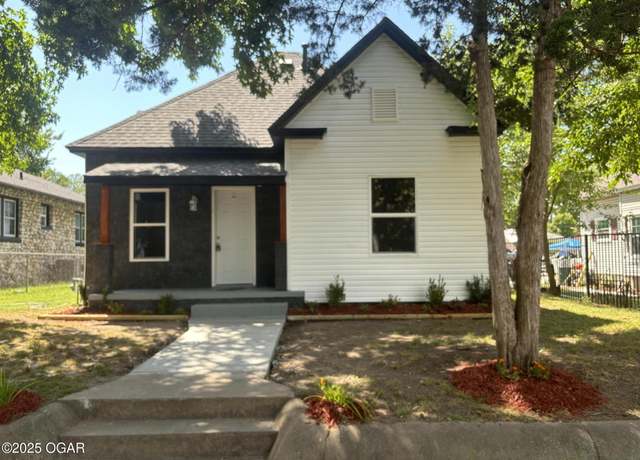 Property at 1728 S Picher Ave Ave, Joplin, MO 64804, 3 beds, 1 bath