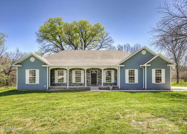 Property at 20500 Jolly Ln, Webb City, MO 64870, 3 beds, 2 baths