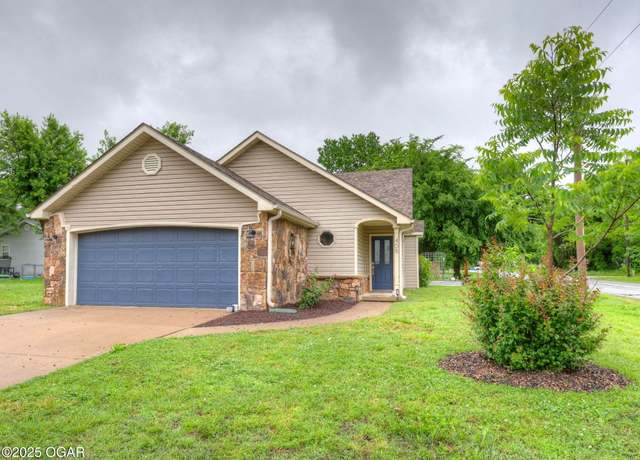 Property at 405 S Roney St, Carl Junction, MO 64834, 3 beds, 2 baths