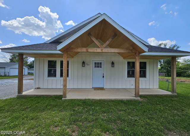 Property at 137 S Whited St, Goodman, MO 64843, 2 beds, 2 baths
