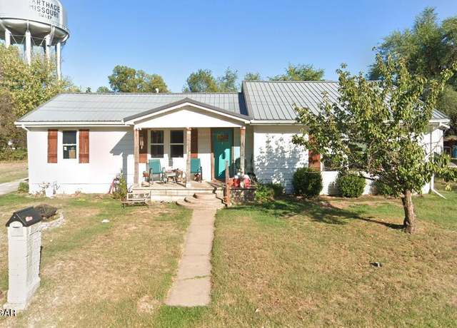 Property at 1218 Hazel Avenue Ave, Carthage, MO 64836, 4 beds, 2 baths