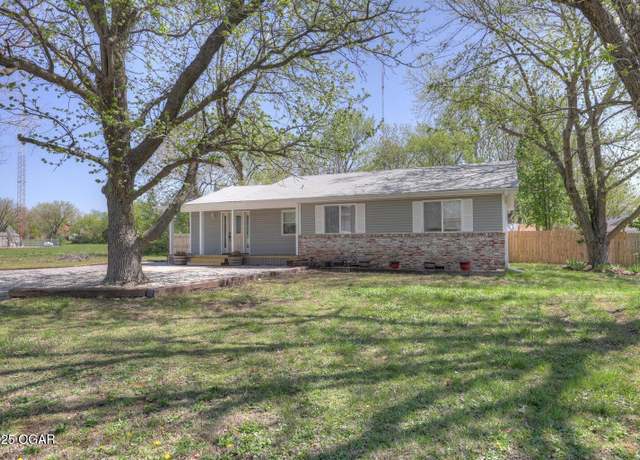 Property at 1511 S Monroe Avenue Ave, Joplin, MO 64804, 3 beds, 2 baths