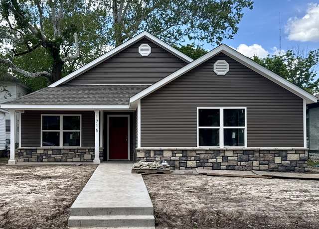 Property at 1716 Empire Ave, Joplin, MO 64804, 3 beds, 2 baths