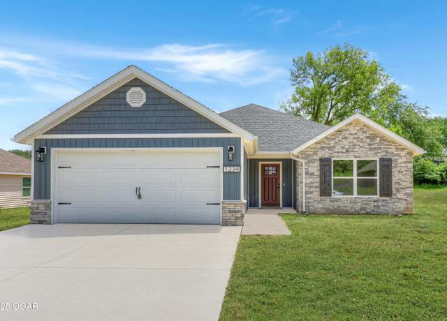 Property at 1234 Sheila Ann Dr, Carthage, MO 64836, 3 beds, 2 baths