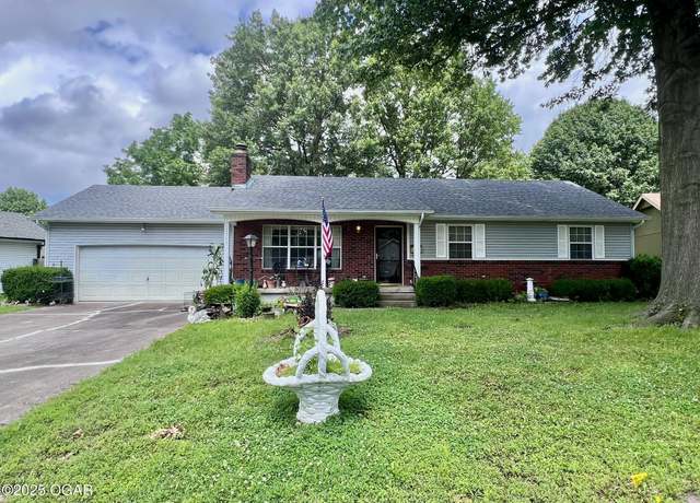 Property at 2511 E 28th St, Joplin, MO 64804, 3 beds, 2 baths