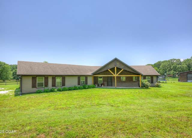Property at 3668 Impala Dr, Joplin, MO 64804, 4 beds, 2 baths