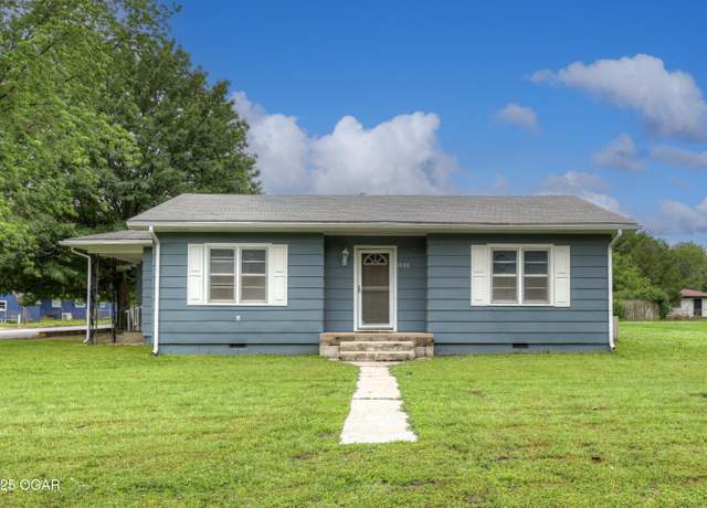 Property at 1522 S Monroe Ave, Joplin, MO 64804, 3 beds, 1 bath