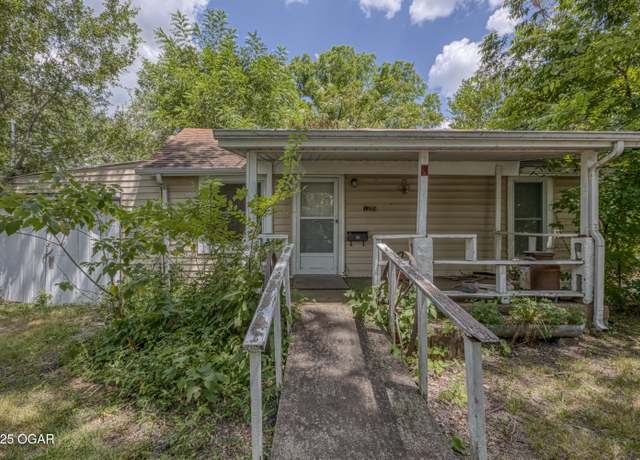 Property at 1205 Wisconsin Avenue Ave, Joplin, MO 64801, 1 bed, 1 bath