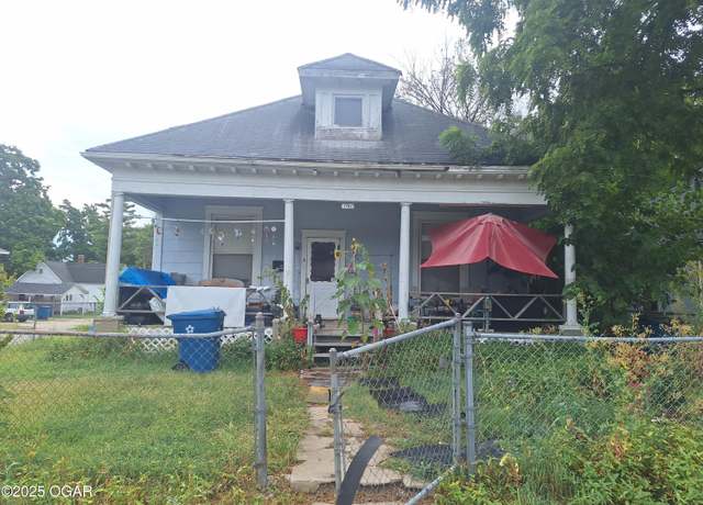 Property at 1701 S Jackson Ave, Joplin, MO 64801, 2 beds, 1 bath