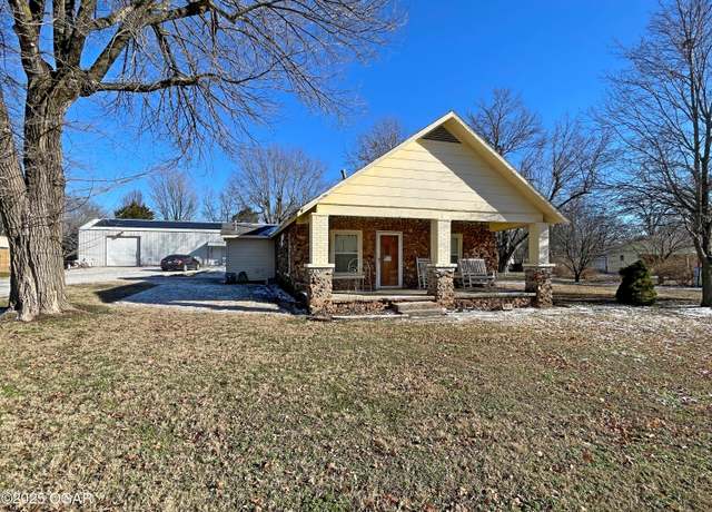 Property at 4097 S Duquesne Rd, Joplin, MO 64804, 3 beds, 2 baths