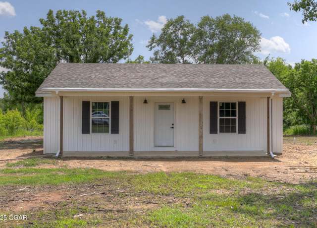 Property at 26204 King Ln, Carl Junction, MO 64834, 2 beds, 1 bath