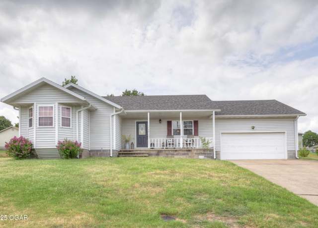 Property at 1422 Hearrell, Neosho, MO 64850, 3 beds, 2 baths