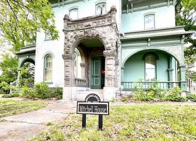 Property at 903 S Main St, Carthage, MO 64836, 4 beds, 2.5 baths