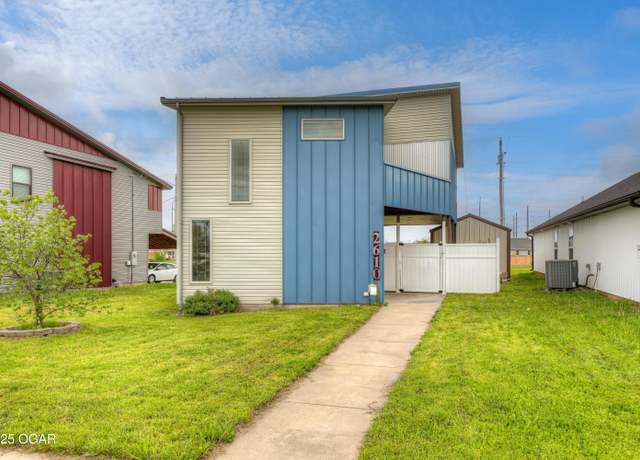 Property at 2610 S Joplin Ave, Joplin, MO 64804, 2 beds, 1.5 baths