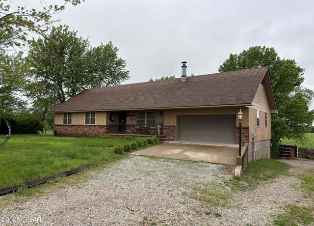 Property at 1208 S Blackcat Rd, Joplin, MO 64801, 3 beds, 2 baths