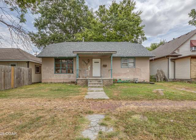 Property at 1507 S Sergeant Ave, Joplin, MO 64804, 3 beds, 1.5 baths