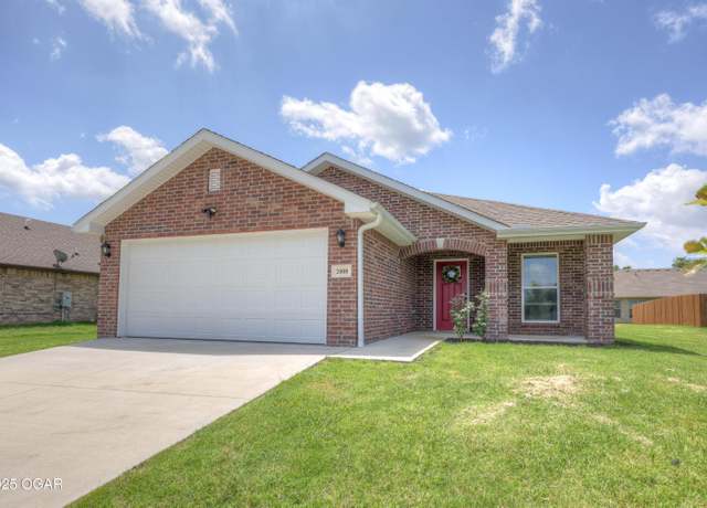 Property at 2008 Greydon Ln, Webb City, MO 64870, 3 beds, 2 baths