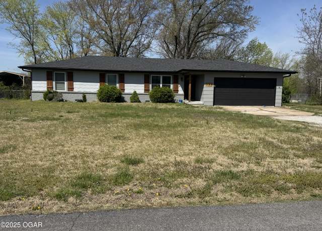 Property at 304 S Blair Dr, Joplin, MO 64801, 3 beds, 2 baths