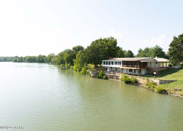 Property at 8120 SE Watermelon Ln, Galena, KS 66739, 4 beds, 3 baths