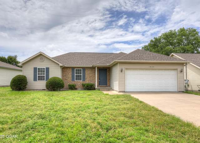 Property at 1830 S Cleveland Ct, Joplin, MO 64804, 3 beds, 2 baths