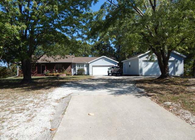 Property at 3065 Coyote Dr, Joplin, MO 64804, 3 beds, 2.5 baths