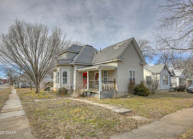 Property at 801 W 9th St, Joplin, MO 64801, 4 beds, 2 baths
