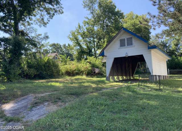 Property at Lot 1 E Macon St, Carthage, MO 64836