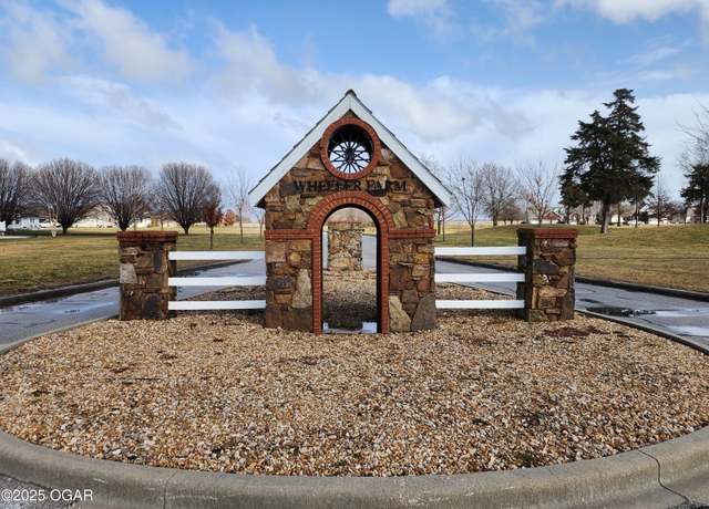 Property at 1502 E 7th St, Lamar, MO 64759, 4 beds, 2 baths
