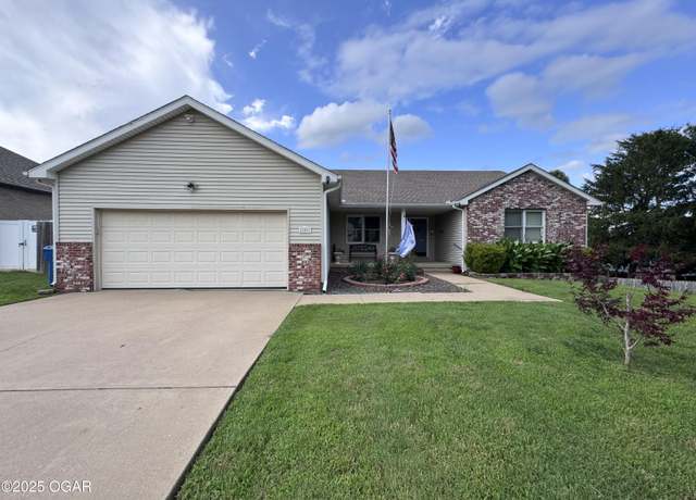 Property at 3517 Hackberry Ln, Joplin, MO 64801, 5 beds, 3 baths