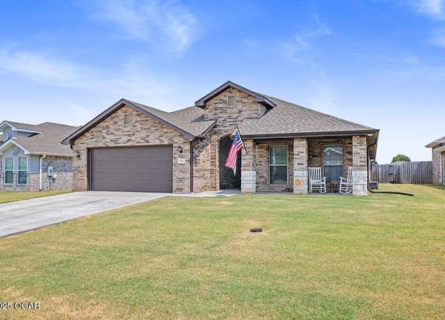 Property at 2623 S Lois Ln, Joplin, MO 64804, 4 beds, 3 baths