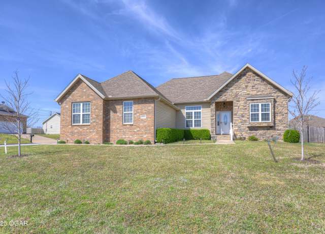 Property at 3022 Jennifer Ave, Joplin, MO 64804, 3 beds, 2 baths