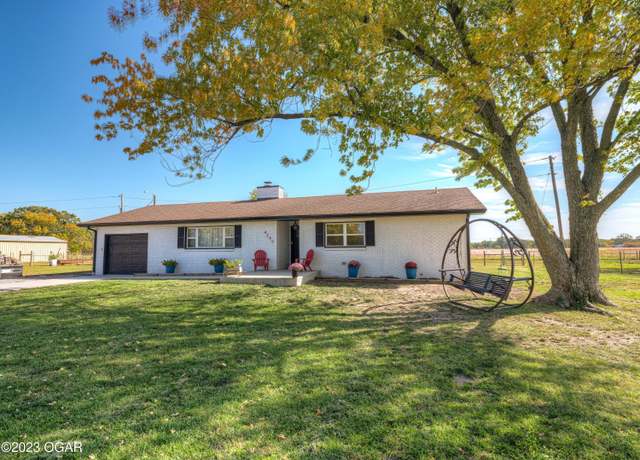 Property at 4295 State Line Rd, Joplin, MO 64804, 3 beds, 2 baths