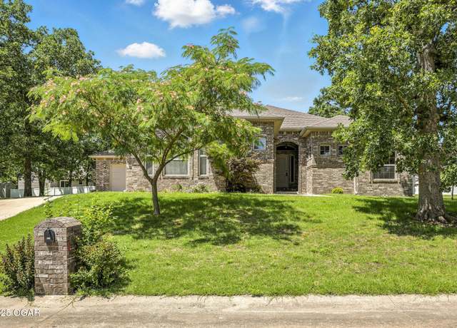 Property at 305 Dogwood Trails Loop, Carl Junction, MO 64834, 4 beds, 3 baths