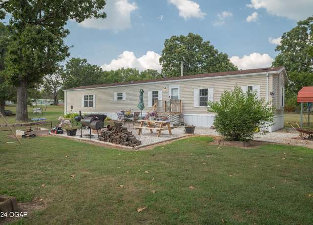 Property at 19060 Highway 60, Granby, MO 64844, 3 beds, 2 baths