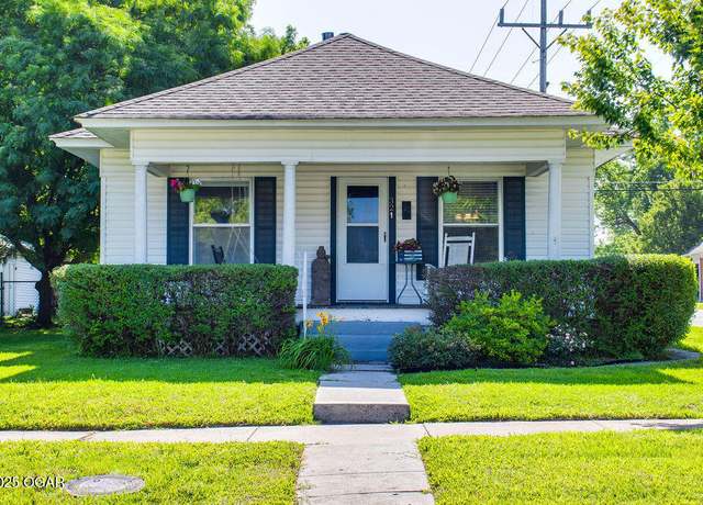 Property at 321 S Mcconnell Ave, Joplin, MO 64801, 2 beds, 1 bath