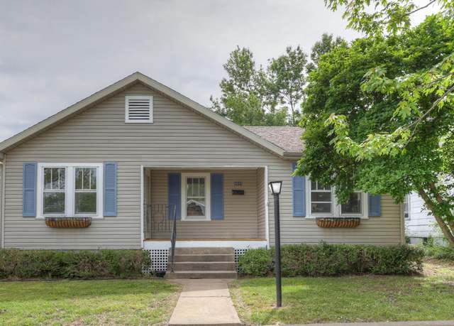 Property at 1617 Bird Ave, Joplin, MO 64804, 3 beds, 1 bath