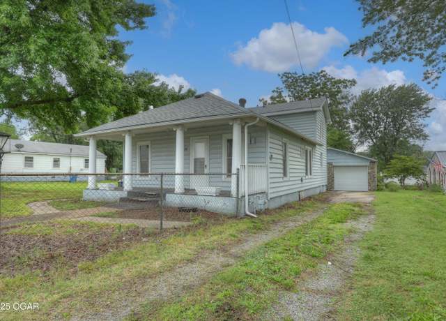 Property at 414 S Mckinley Ave, Joplin, MO 64801, 3 beds, 2 baths