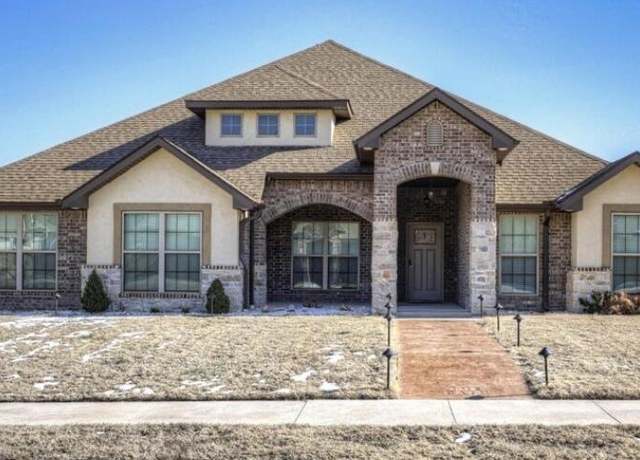 Property at 803 Lakeview Dr, Webb City, MO 64870, 4 beds, 3 baths