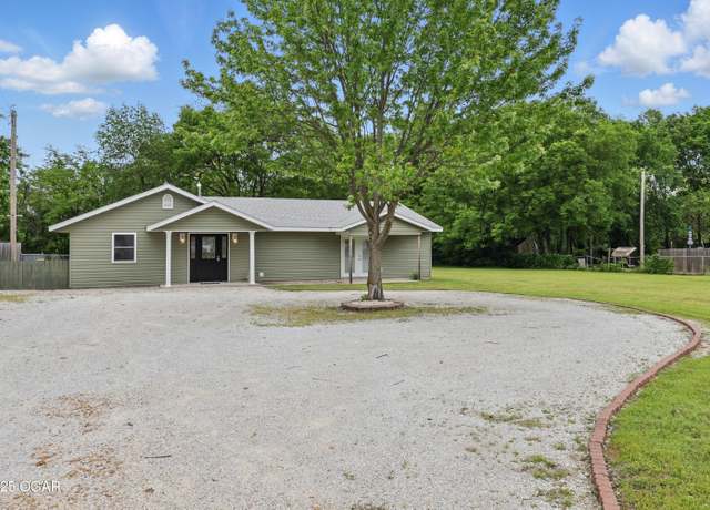 Property at 2619 W D St, Joplin, MO 64801, 3 beds, 2 baths