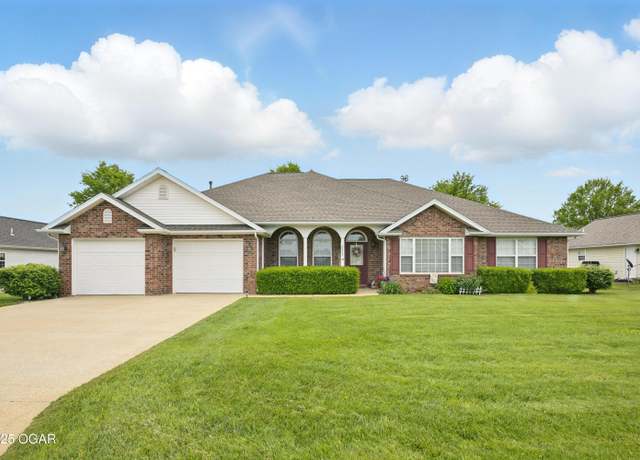 Property at 1375 Hale Mcginty Dr, Neosho, MO 64850, 3 beds, 2.5 baths